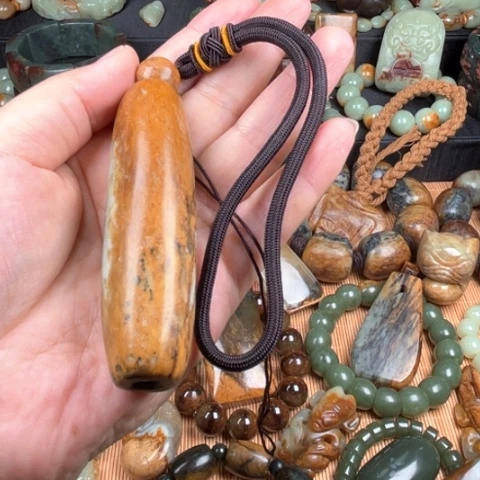 安***生岫岩河磨玉（透闪石质玉）未镶嵌颈饰