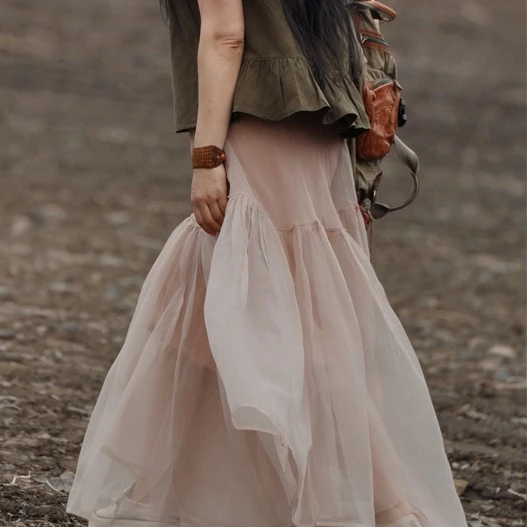 品质清透新款清冷风质感百褶欧根纱不规则超长裙四季可穿小众设计