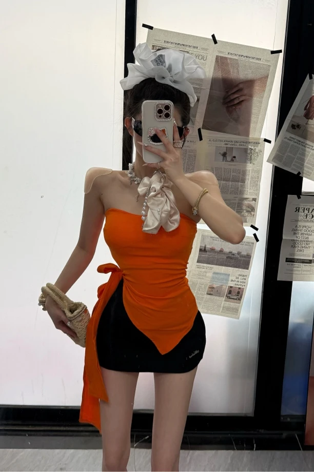 7 ·July 6/11“假日海滩”时尚辣妹不规则胸杯绑带抹胸无袖吊带