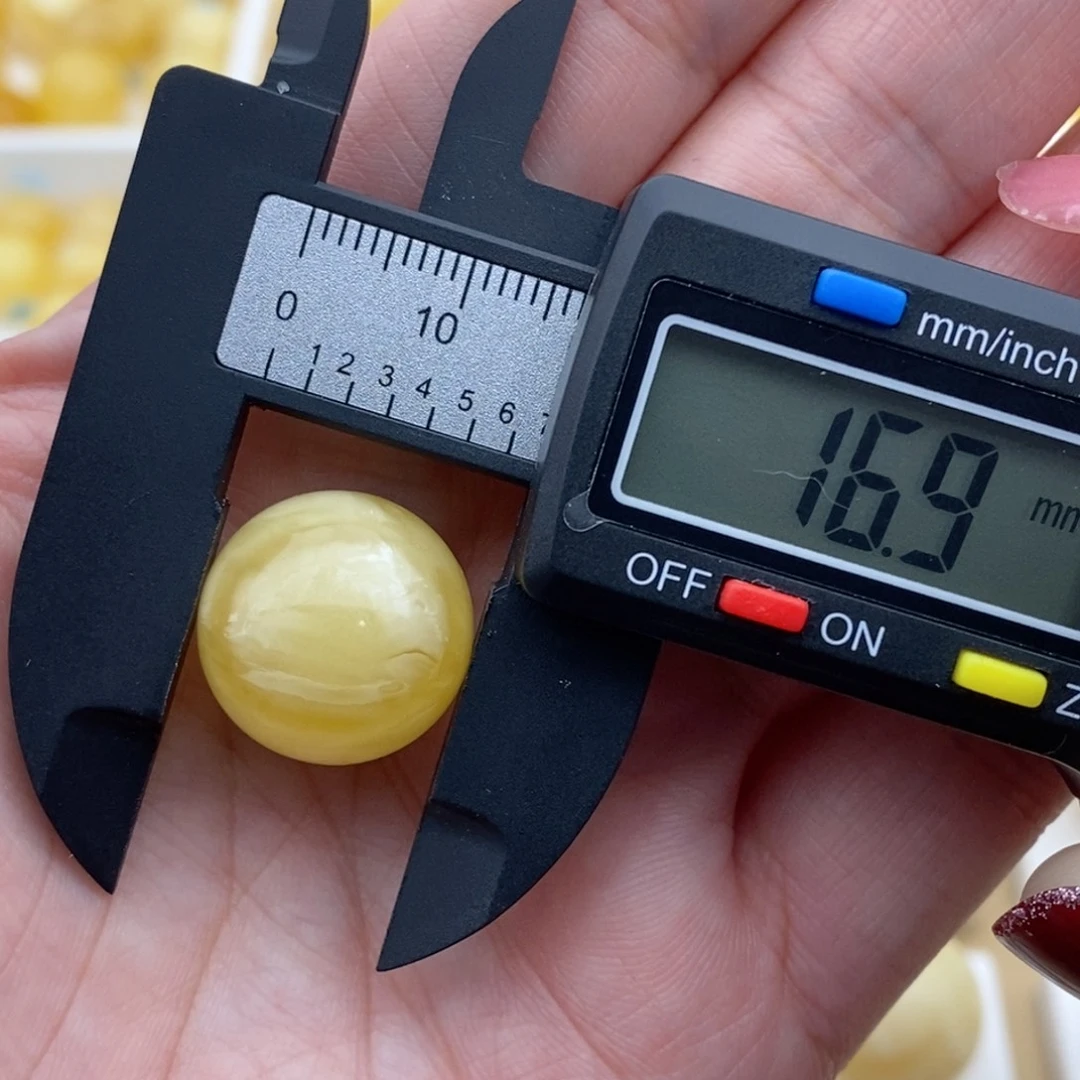 未镶嵌蜜蜡裸石特色大眼睛珠子