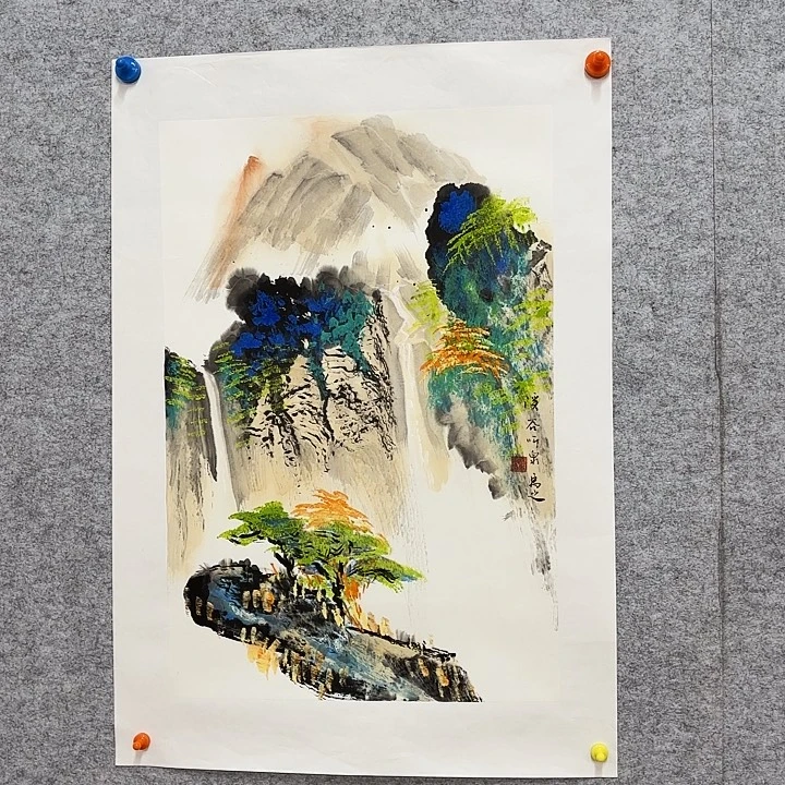 国画花鸟的翅膀是由两