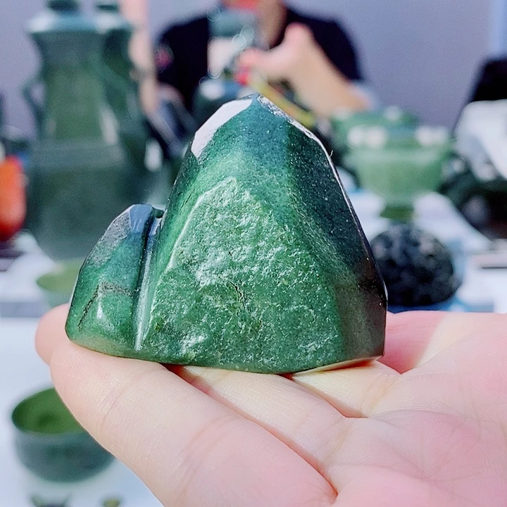 和田玉（青玉）未镶嵌把件