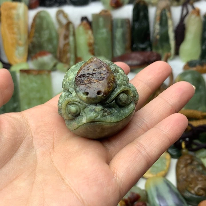 岫岩河磨玉（透闪石质玉）手把未镶嵌