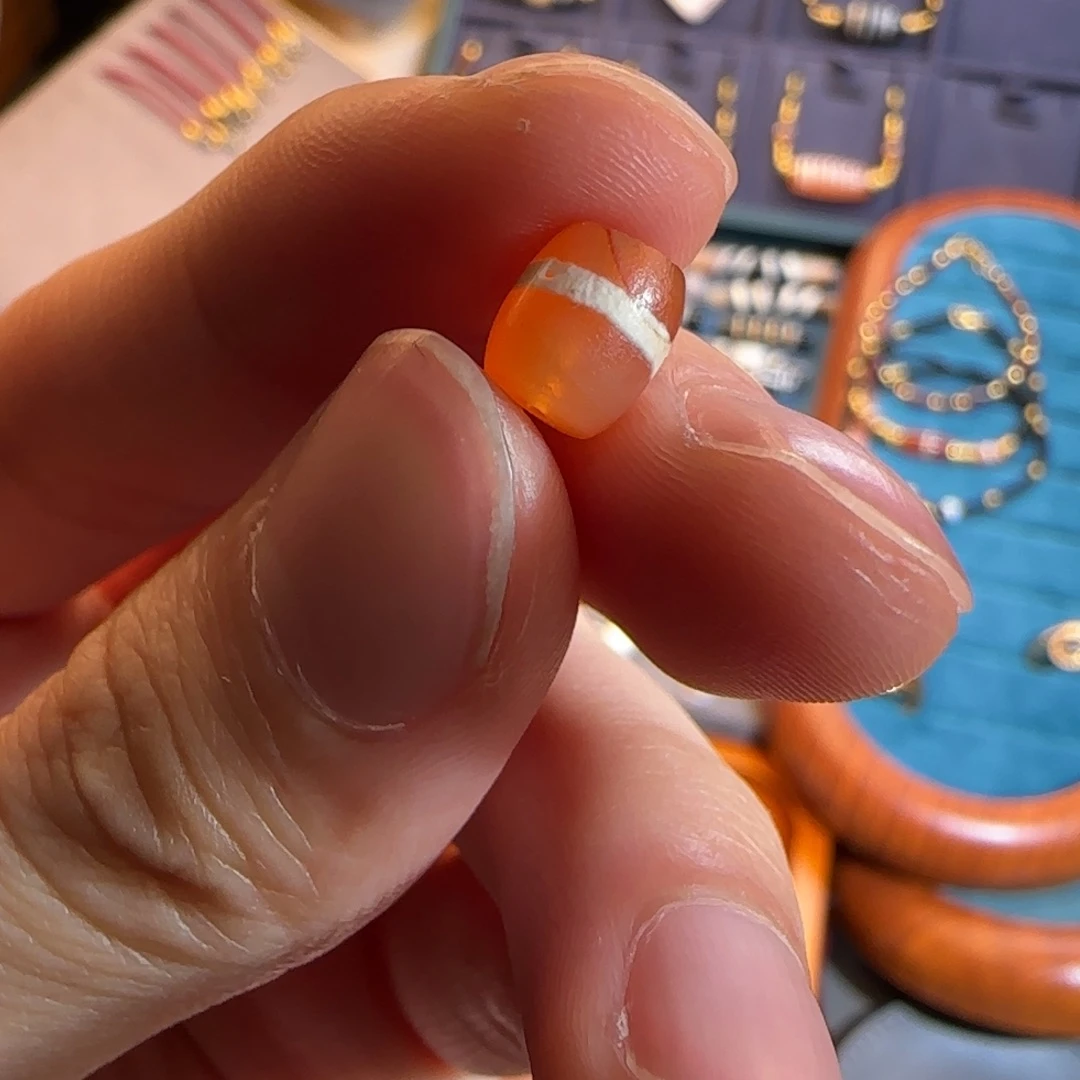 用***4玛瑙/玉髓未镶嵌配饰