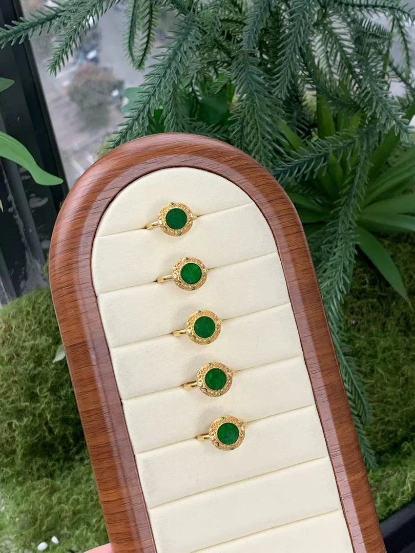 CYX00040A天然缅甸a货翡翠多样性发其一翡翠戒指