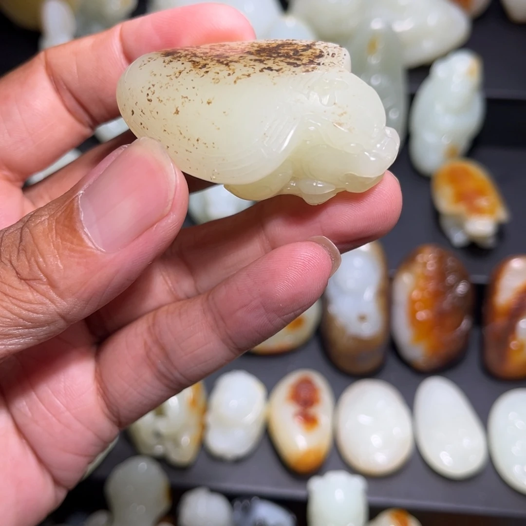 上***舜未镶嵌和田玉挂件