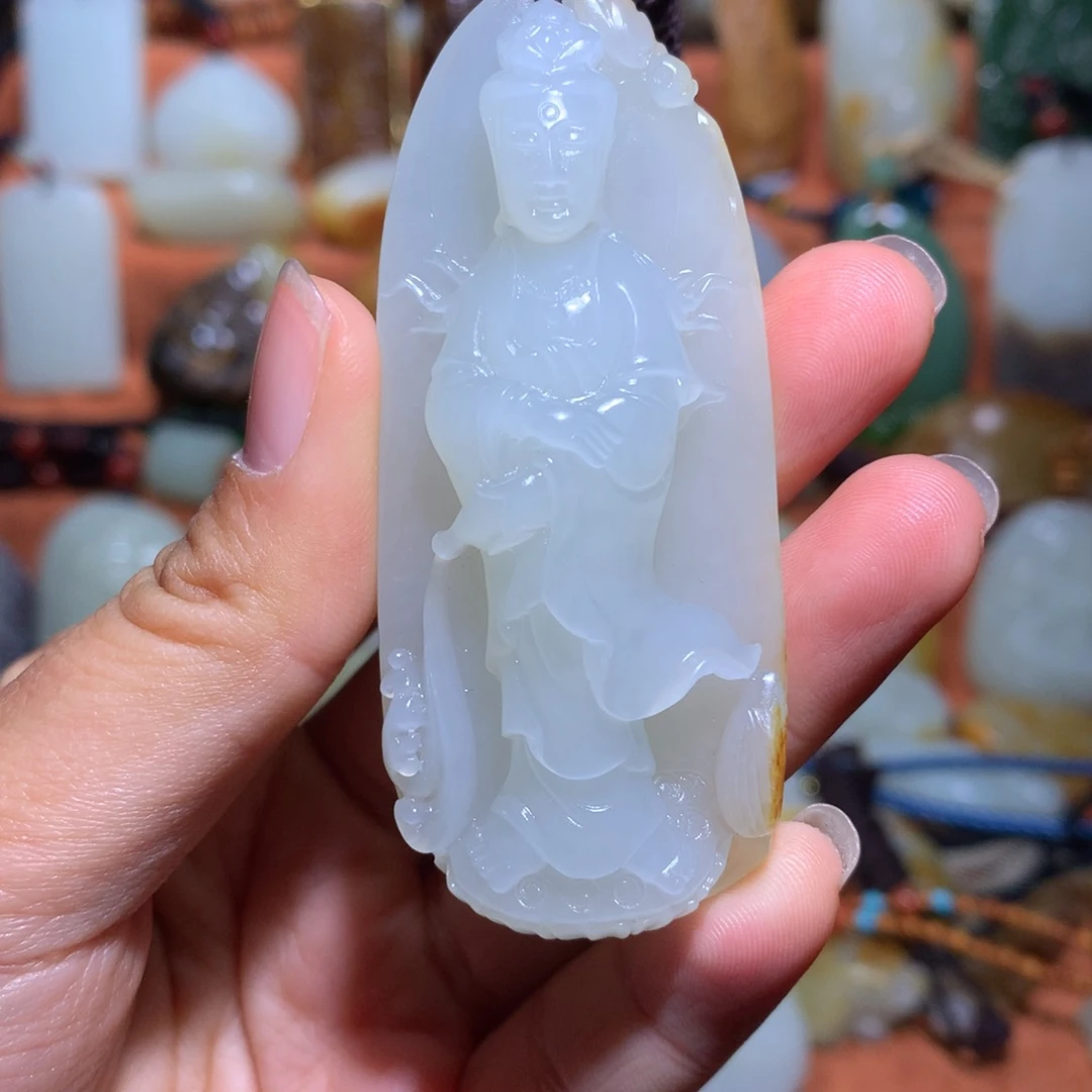 云***步和田玉未镶嵌挂件