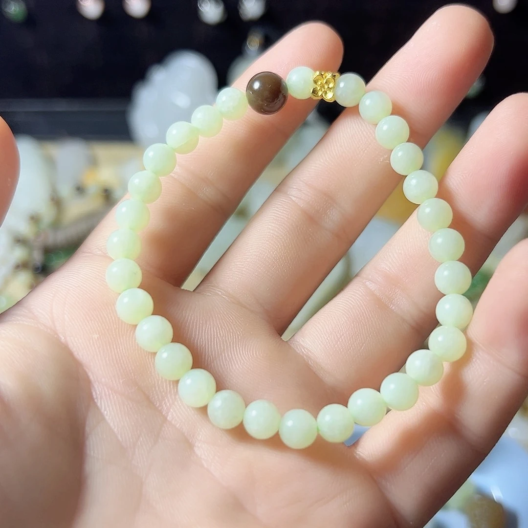 和田玉未镶嵌耳饰