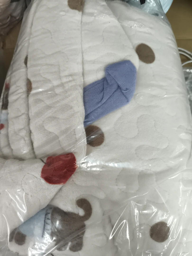 【波点狗】双人牛奶绒绒床盖2*2.3米