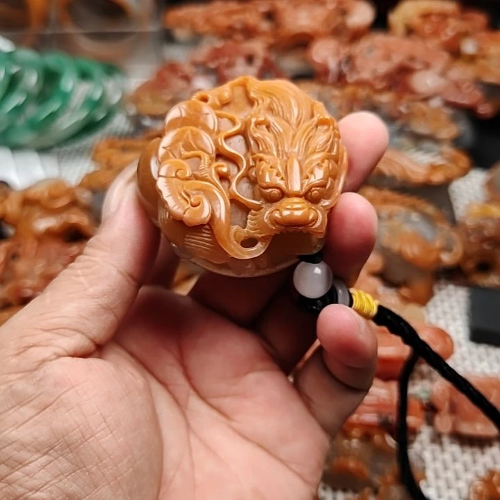 石英质玉（黄龙玉）未镶嵌笔搁