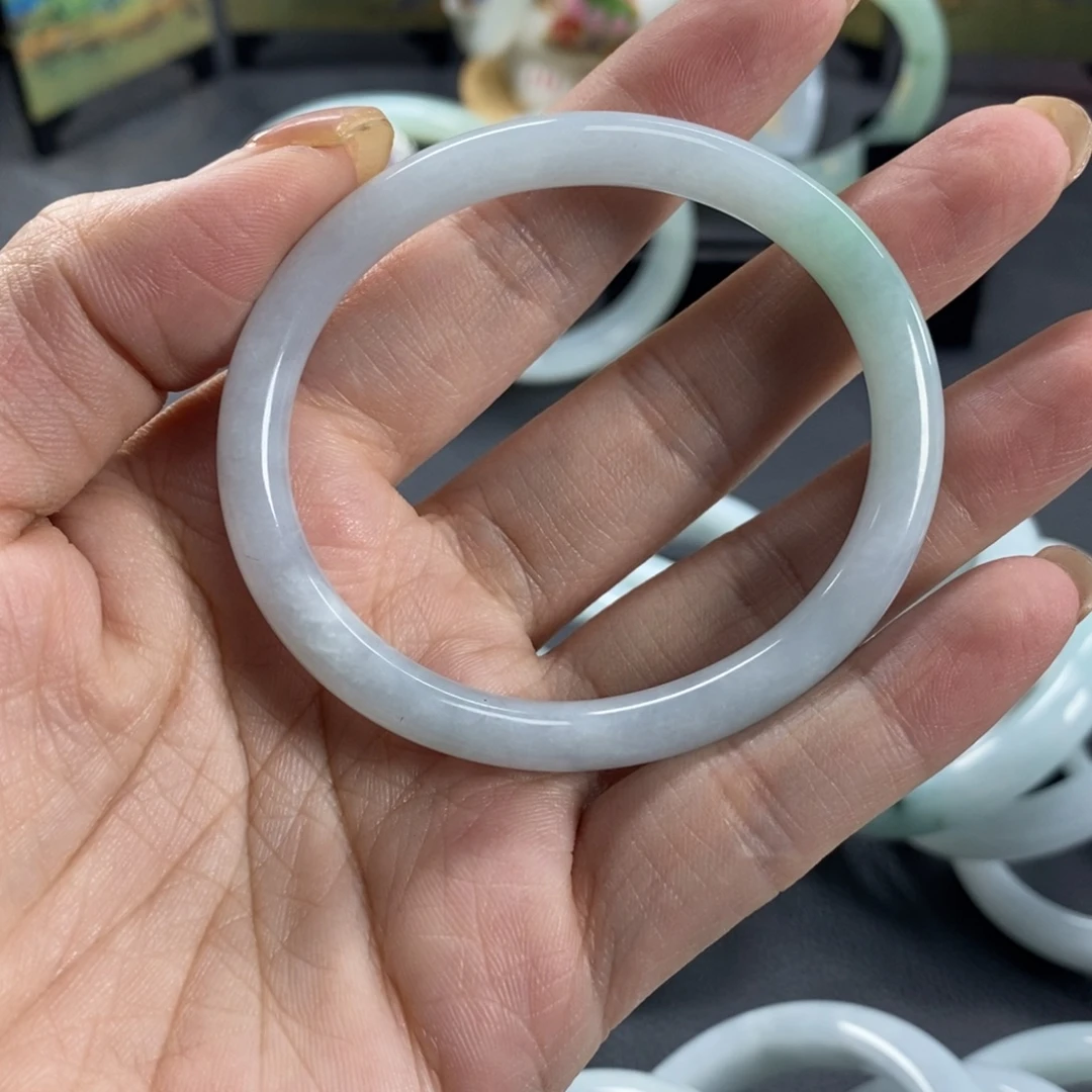 ****b翡翠未镶嵌手镯天然翡翠