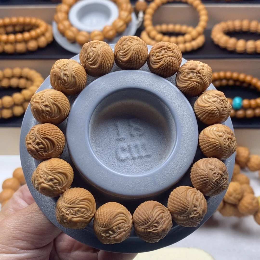 猴头核桃手串蛇王17mm左右