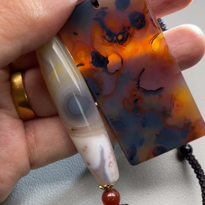 玛瑙/玉髓颈饰未镶嵌点****6