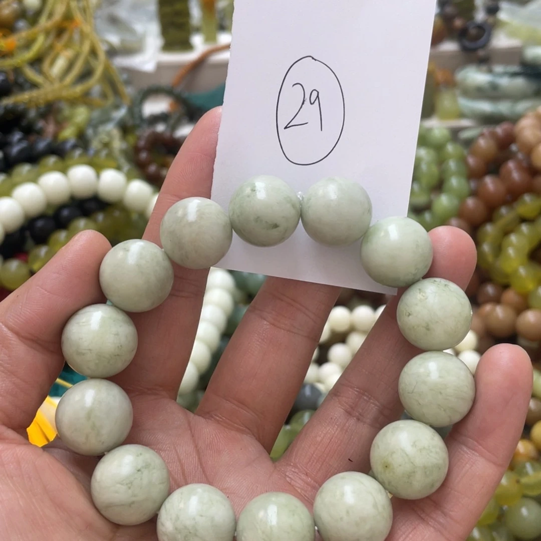 透闪石-蛇纹石玉手链未镶嵌