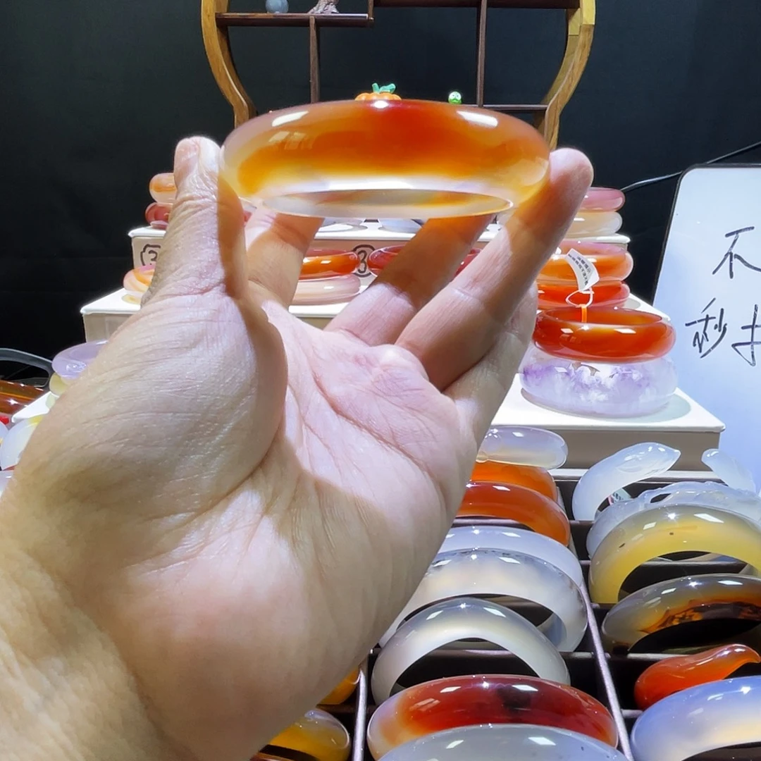 手镯玛瑙/玉髓未镶嵌