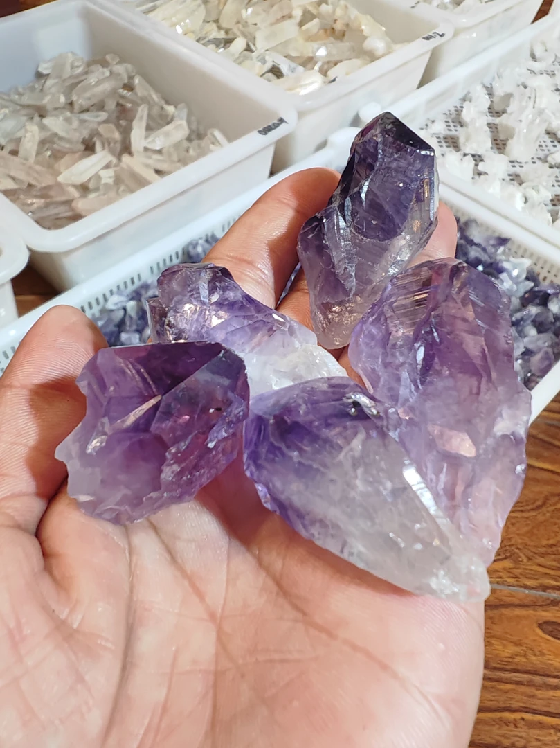 天然紫水晶原石（随机发货）