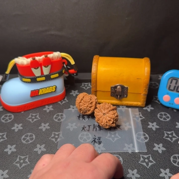 大叶紫檀（黑酸枝木类）