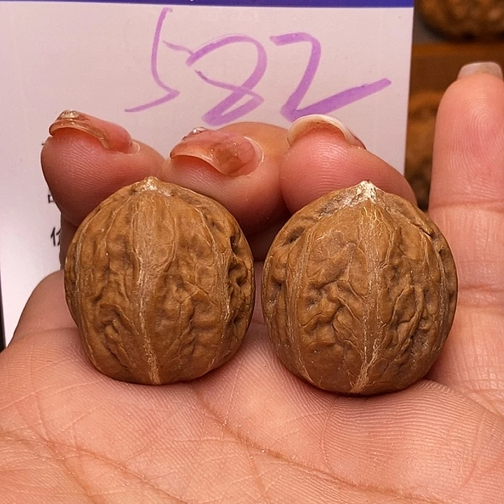 桃核吊坠小秋子26无刀痕s