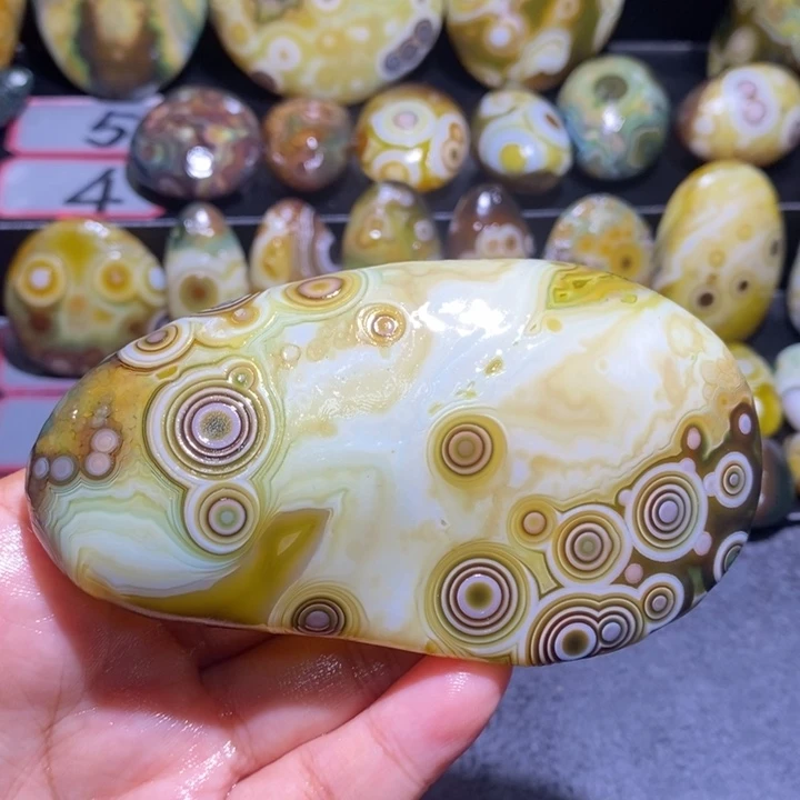 玛瑙/玉髓未镶嵌珠宝半成品31