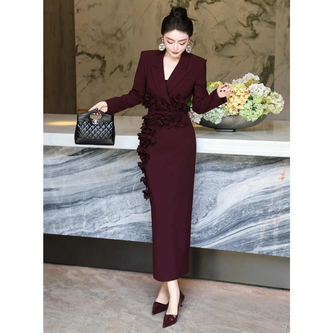 2025早秋新重工立体花瓣修身短西装外套包臀半身裙两件套名媛套装