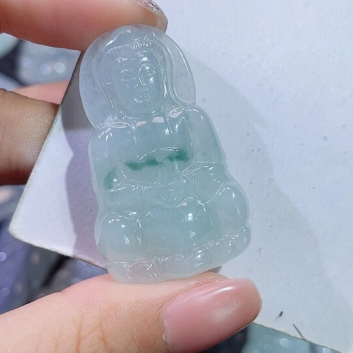 翡翠未镶嵌颈饰观音一刀切