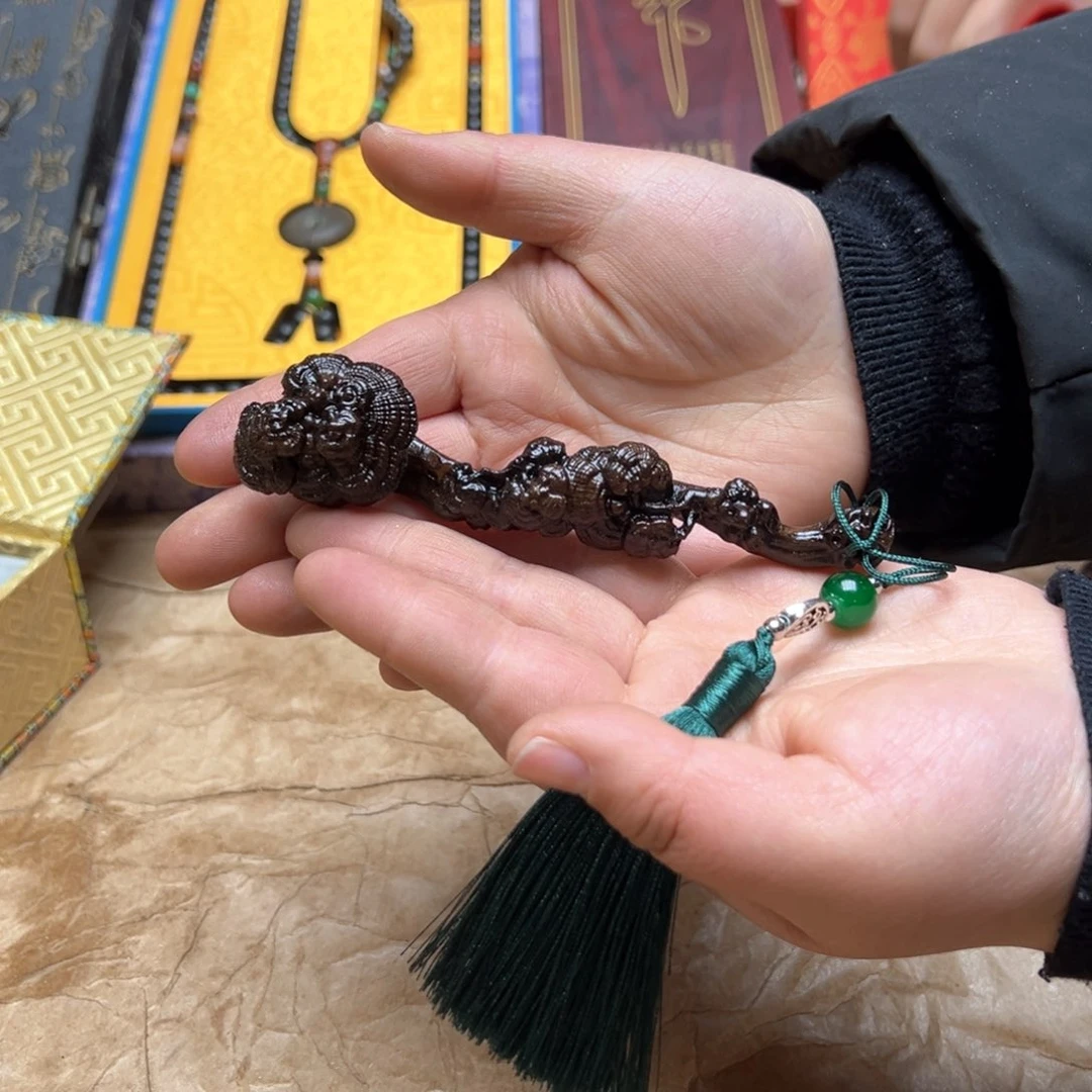 大叶紫檀（黑酸枝木类）