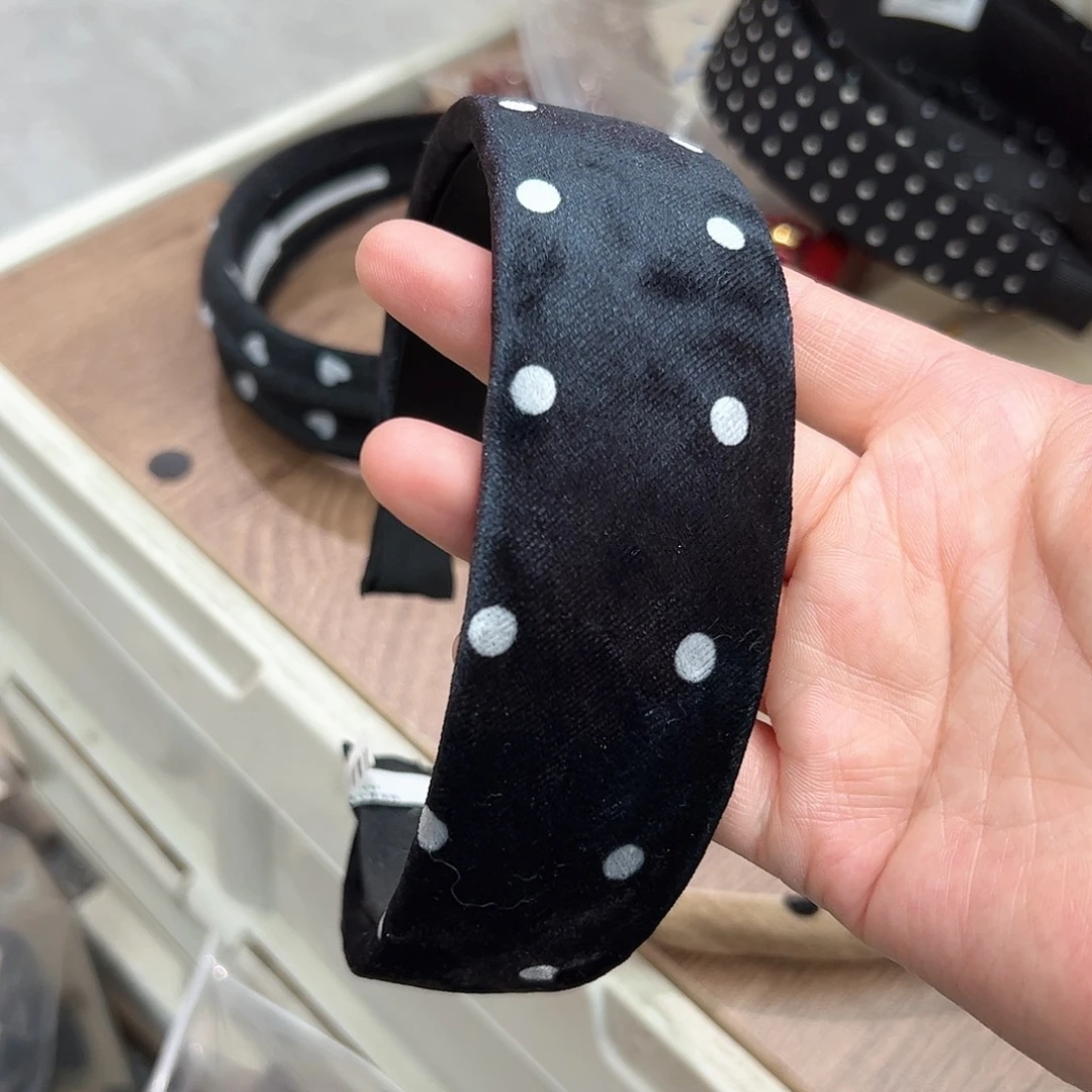 布艺非金属黑色丝绒波点发箍