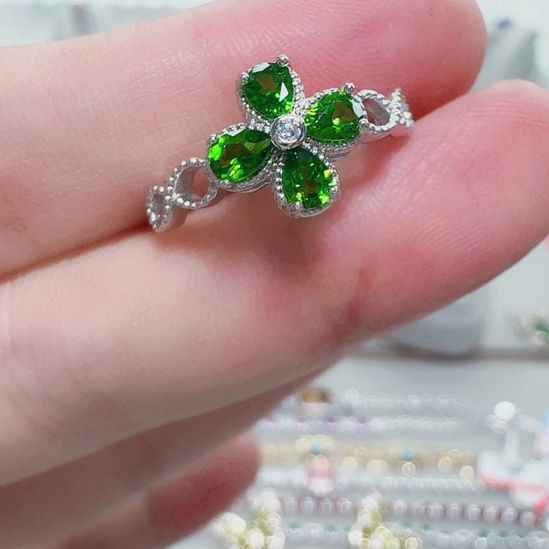 925银合成立方氧化锆戒指