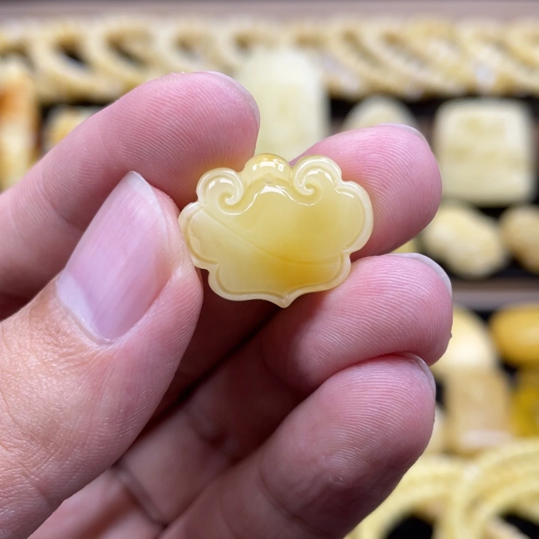 裸石琥珀未镶嵌琥珀蜜蜡