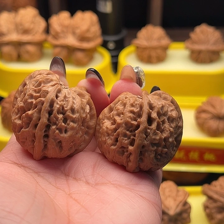 喝****文玩核桃吊坠雨花石四棱 天残脚 全品