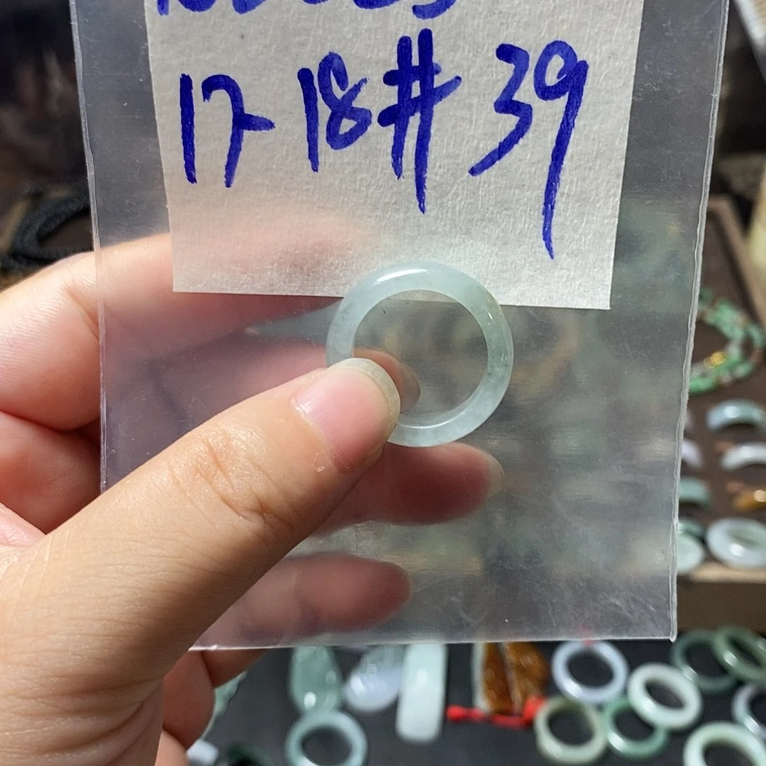 未镶嵌定制翡翠对****)