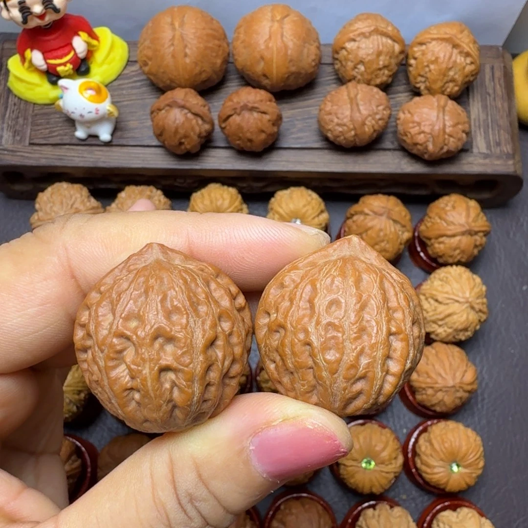 文玩核桃把件29尺鸡心003