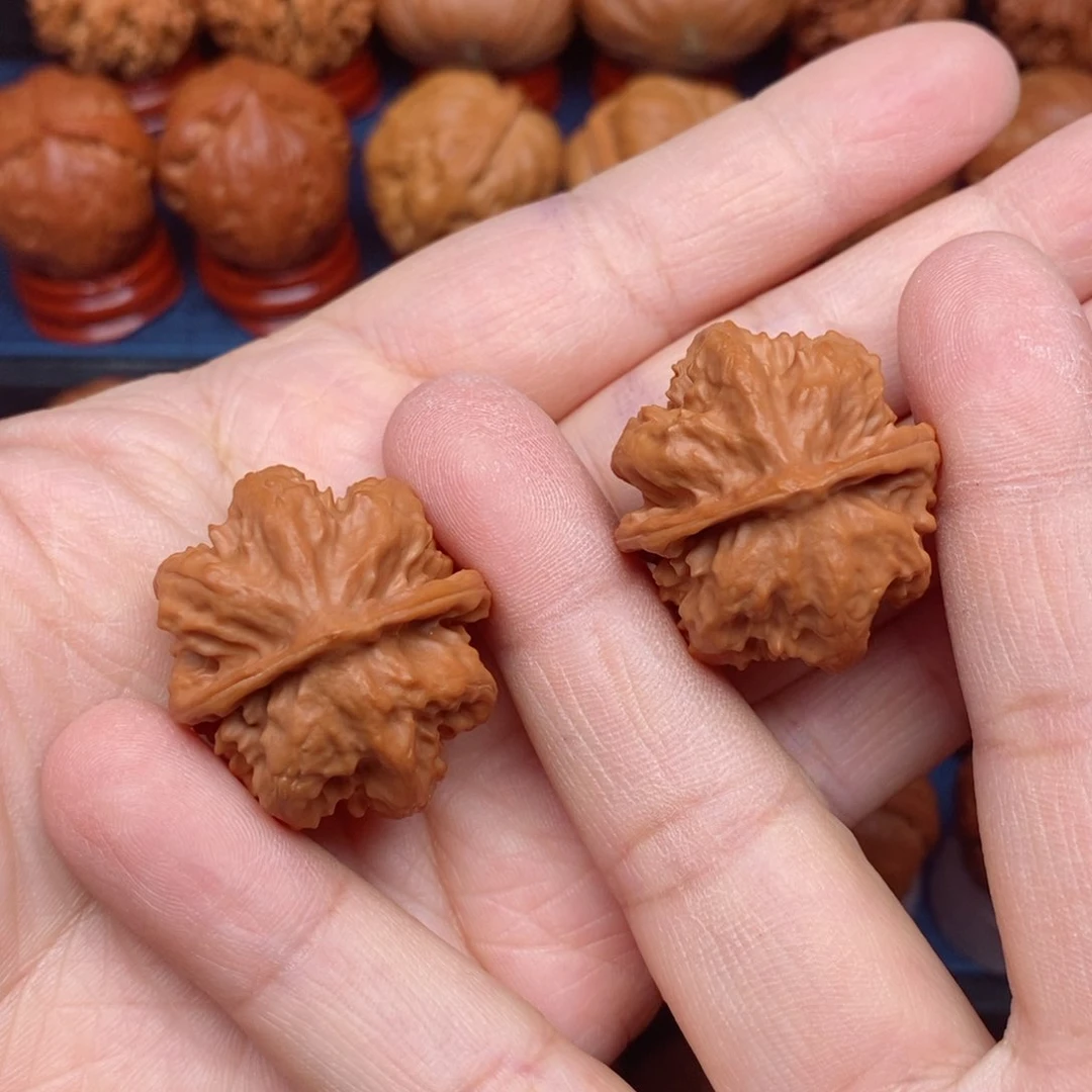 把件文玩核桃手捻玄珠八棱