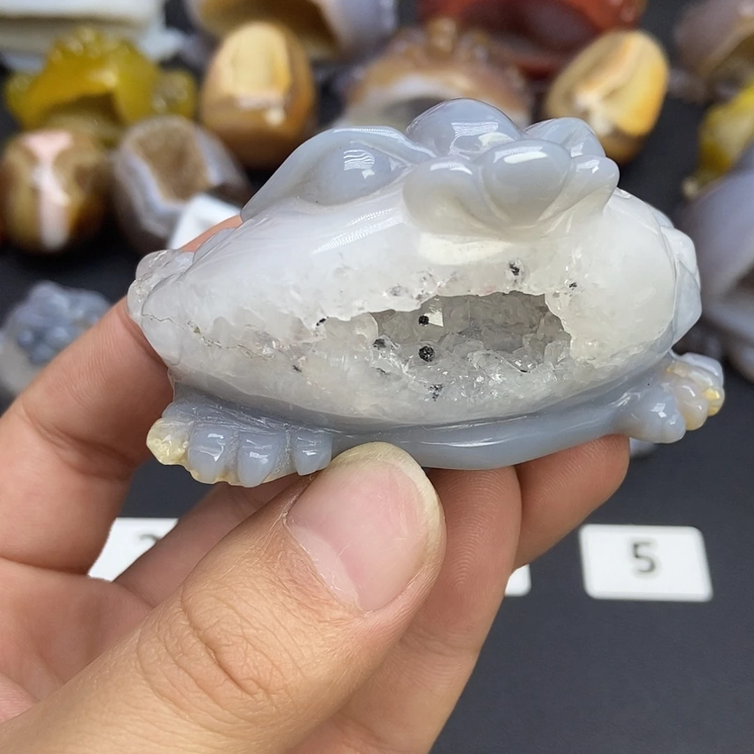 玛瑙/玉髓未镶嵌珠宝奇石