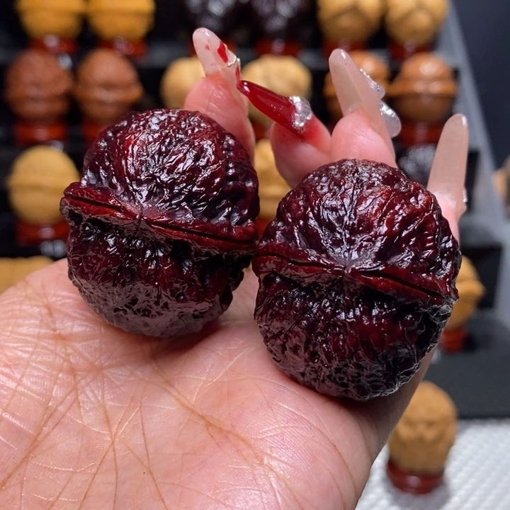 文玩核桃把件二龙戏珠40号