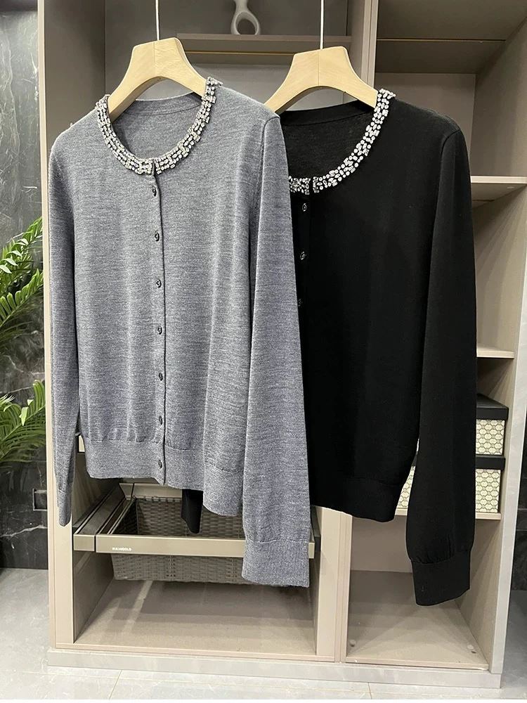 2025春新手工钉钻羊毛衫女宽松外搭纯色针织衫时尚