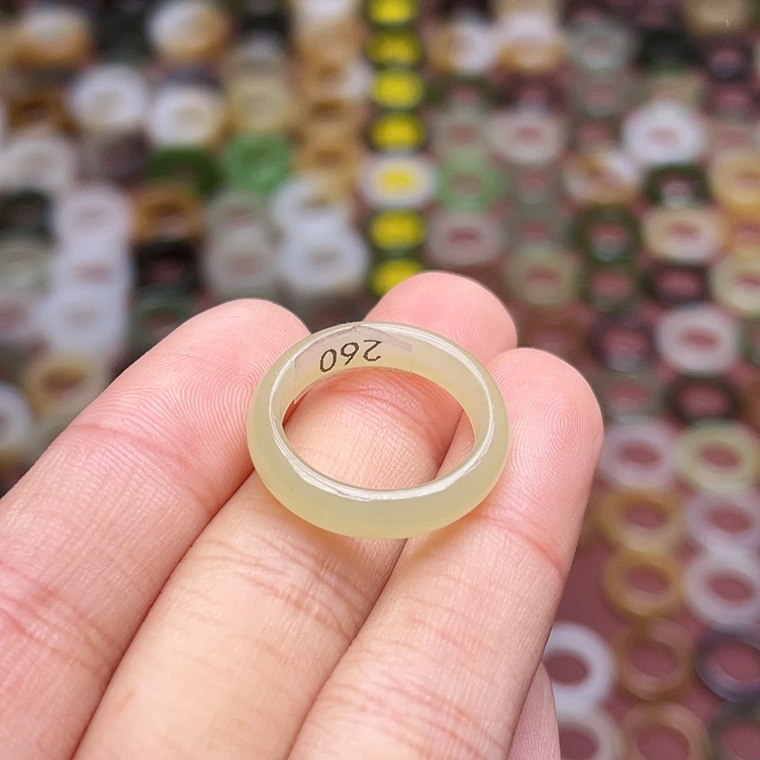 和田玉戒指未镶嵌14码奶黄