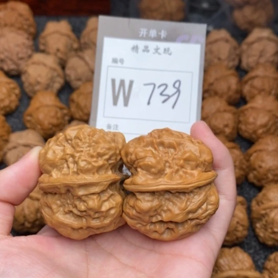 吊坠桃核我是第一百41