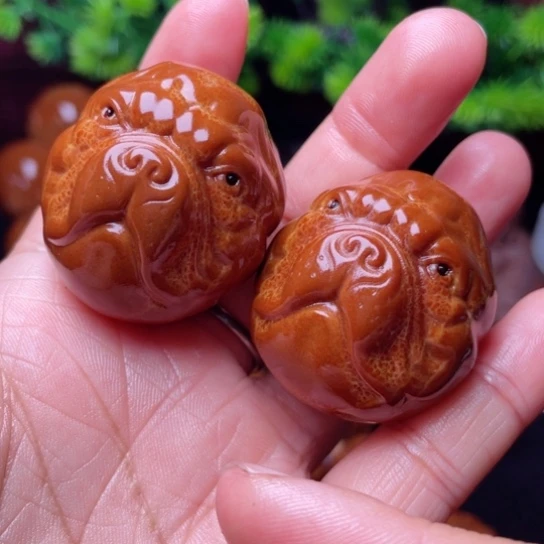 【闪购商品】手串/手链橄榄核快***翔37左右狗手球