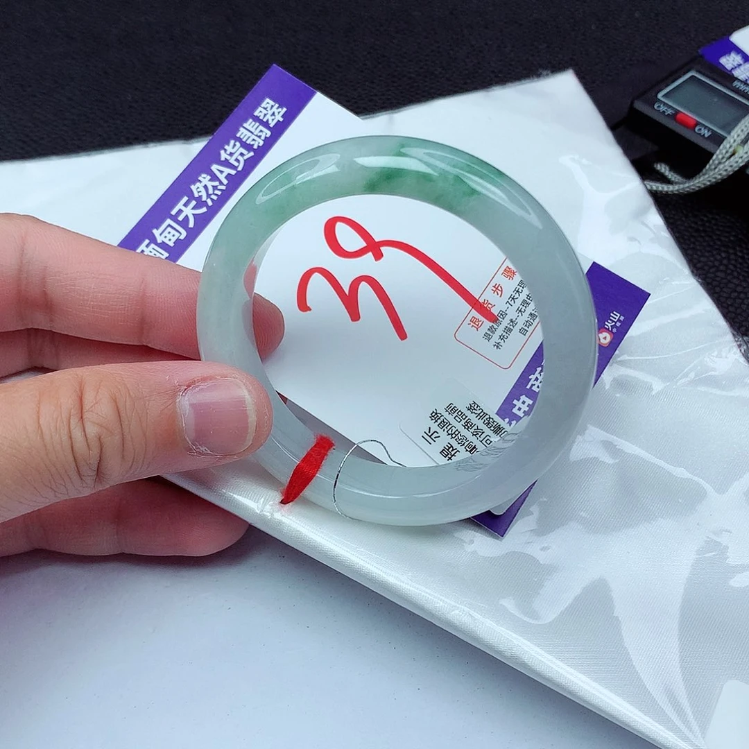 翡翠手镯未镶嵌52正圈