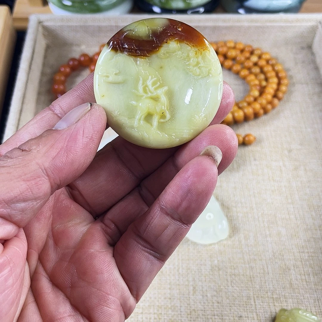 蛇纹石玉合金108玉石雕刻艺术作品一鹿长虹