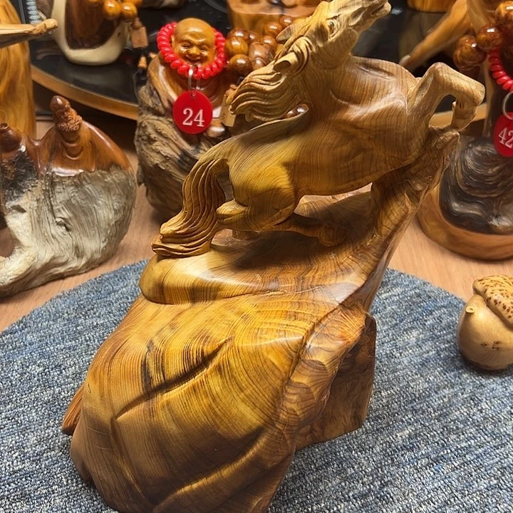 柏木太行崖柏手把摆件