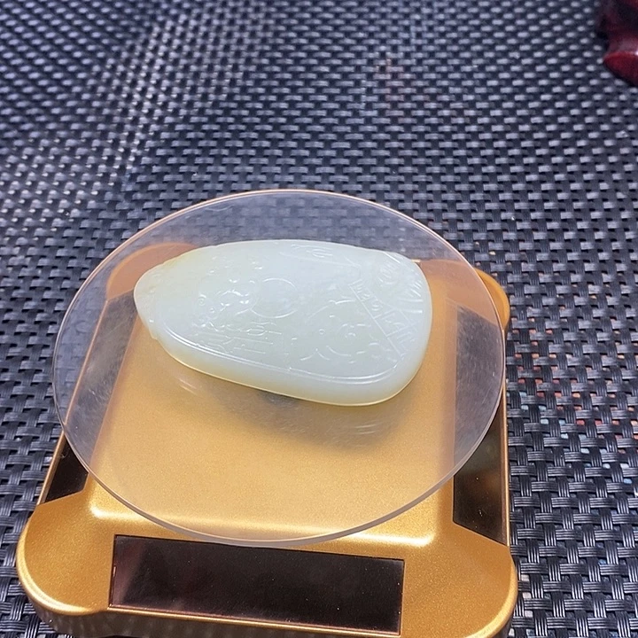 和田玉（糖玉）未镶嵌吊坠(不含链)和田玉挂件