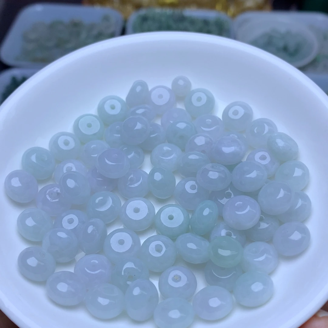 翡翠散珠卡6乘9冰鼓珠10个