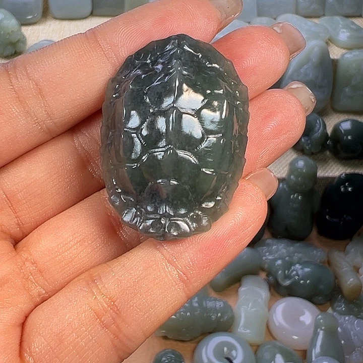 和田玉（糖玉）未镶嵌挂件