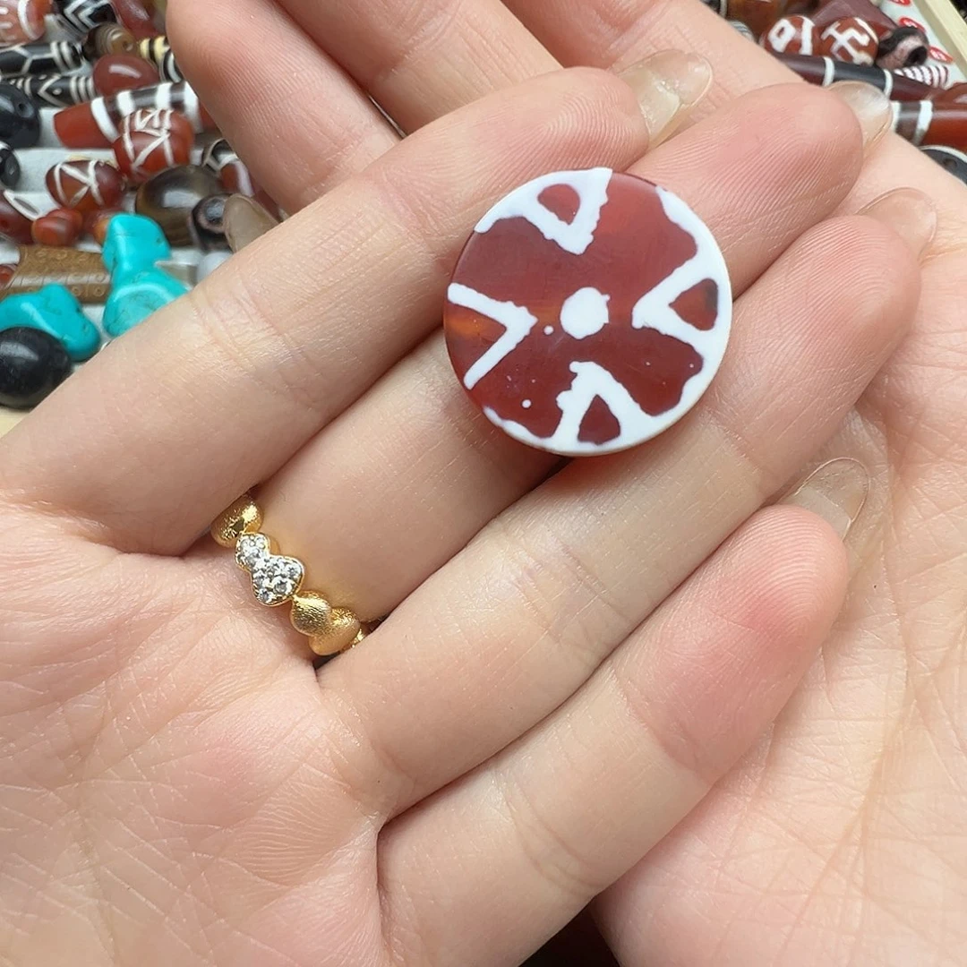 玛瑙/玉髓未镶嵌珠宝半成品