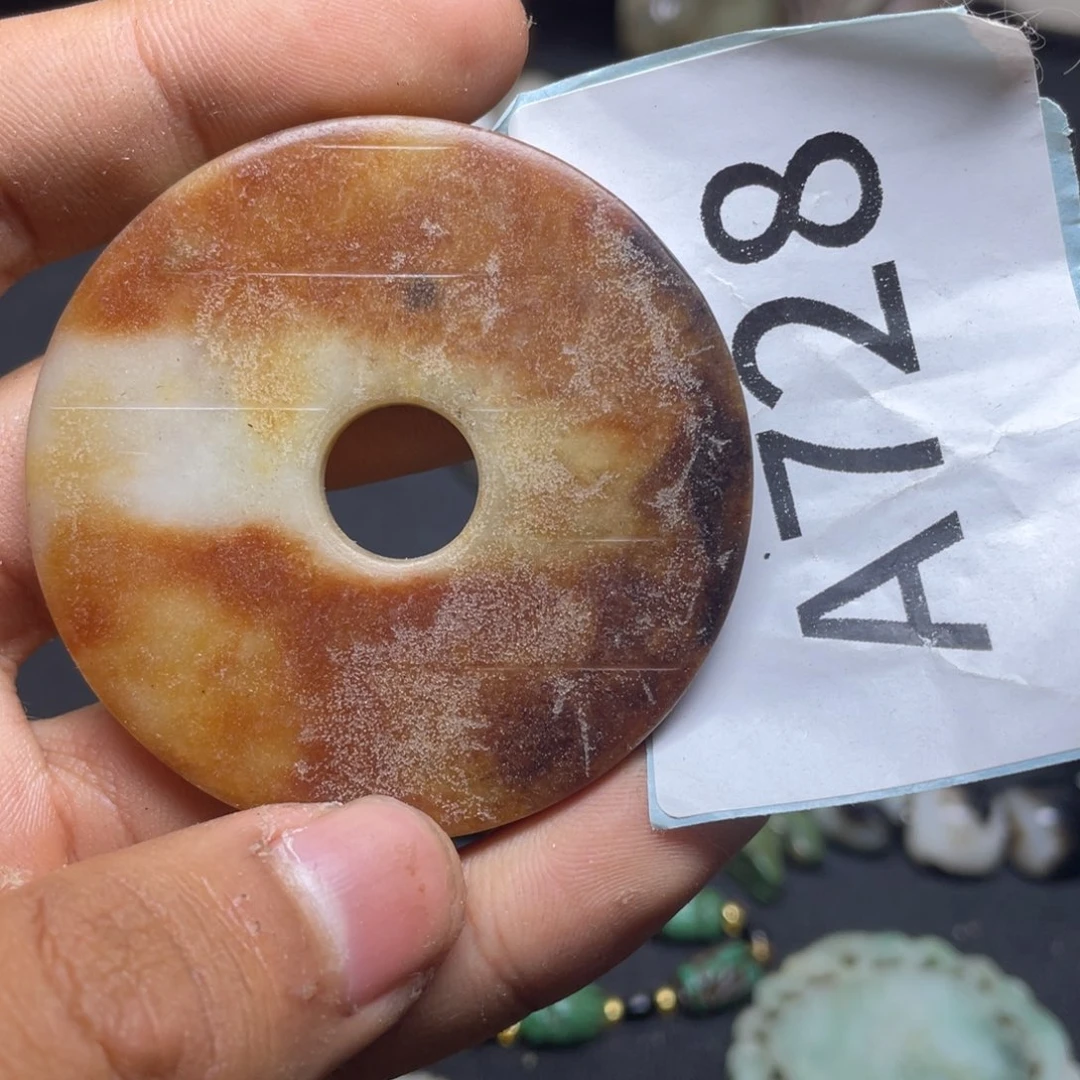 和田玉（糖玉）未镶嵌挂件