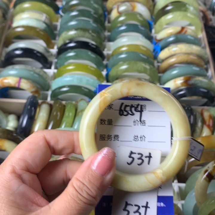蛇纹石玉未镶嵌手镯6554
