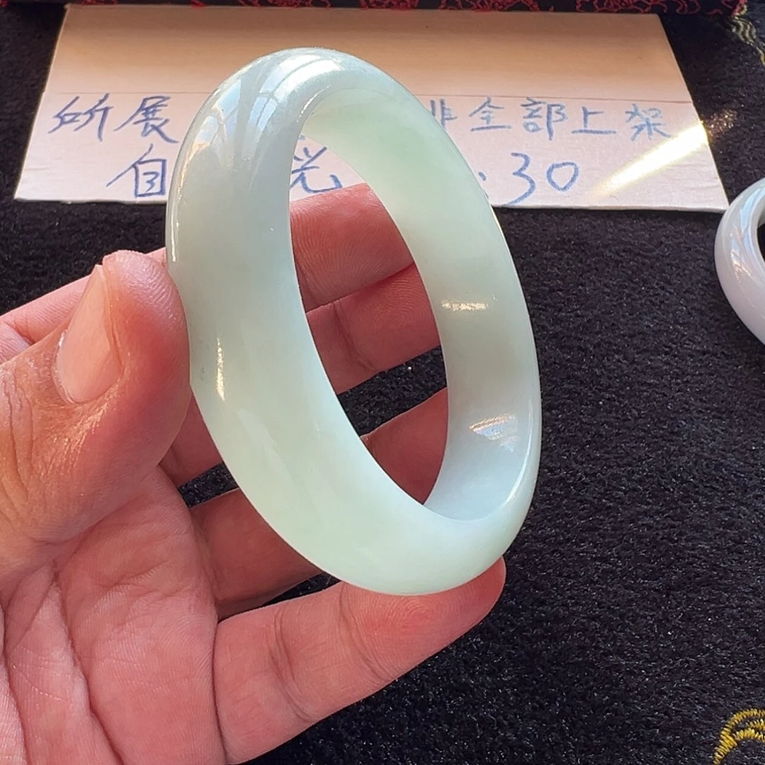 翡翠未镶嵌手镯翡翠手镯
