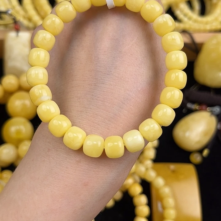 琥珀颈饰未镶嵌琥珀